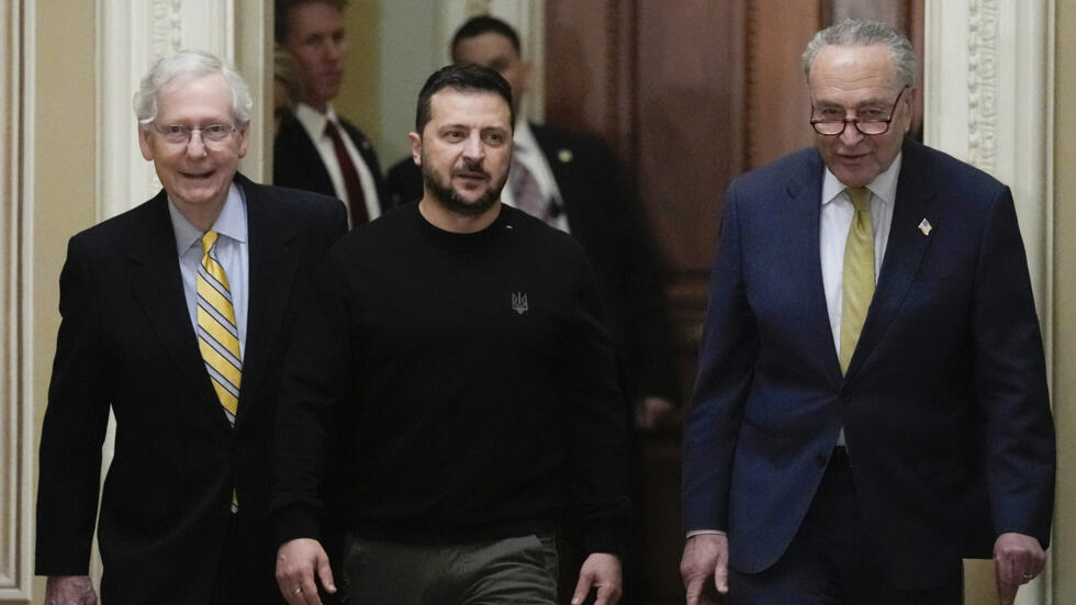 美国国会参议院两党领袖与乌克兰总统泽连斯基